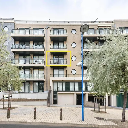 In Belgium Near The Sea, Cleaning Included Apartment *